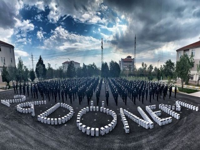 Geleceğin polisleri ihtiyaç sahiplerine destek verdi