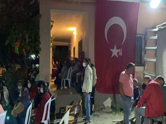 Şehit Uzm. Çvş. Güçlüerin baba ocağına Türk bayrağı asıldı