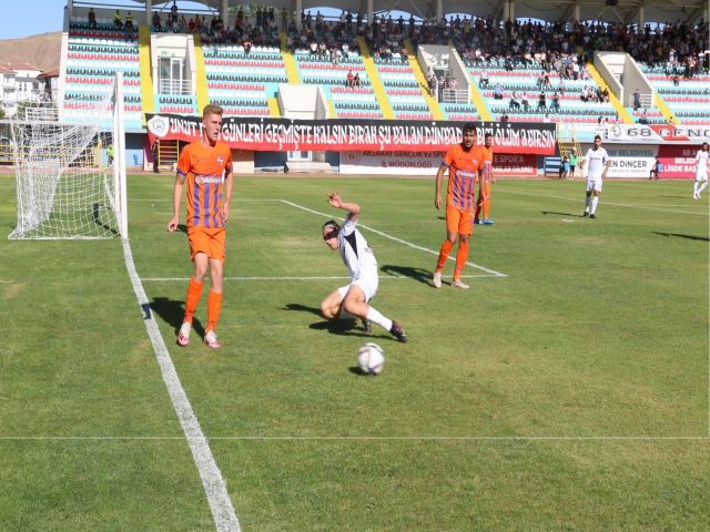 AKSARAY BELEDİYESPOR 1 – 1 HAKEM