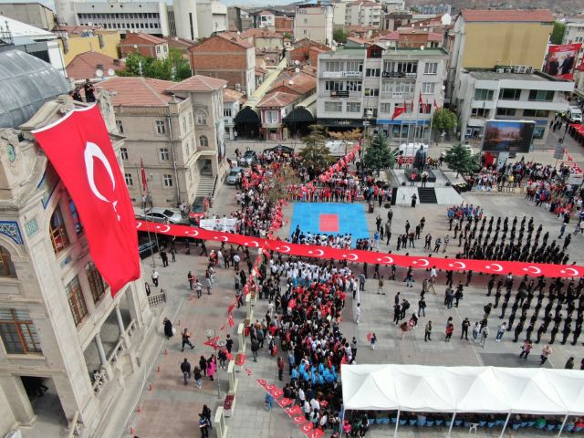 Aksaray 19 Mayıs'ı Coşkuyla Kutladı: Milli Mücadele'nin Ateşi 104 Yıl Önce Yandı