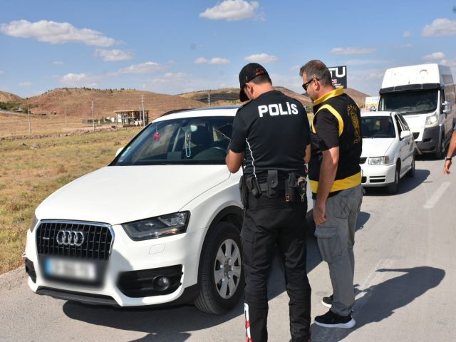 Emniyet Boş Durmadı: 96 Aranan Şahıs Tutuklandı