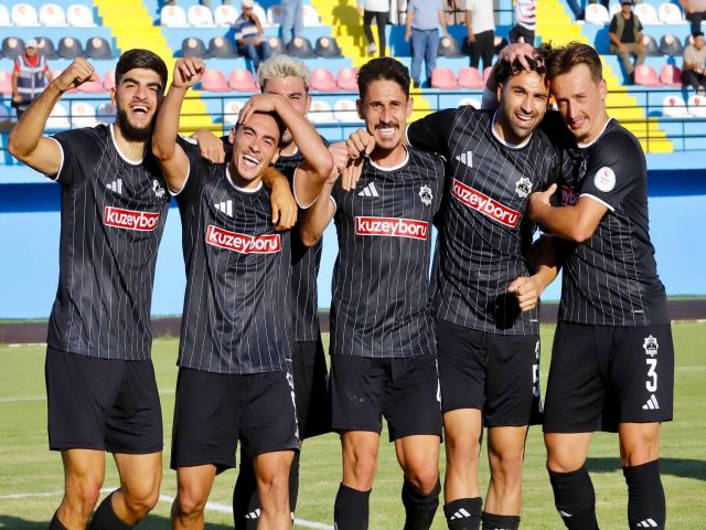 Aksarayspor evinde coştu! (3-0)