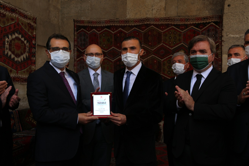 BAKAN DÖNMEZ: "TUZ GÖLÜ’NDEKİ TABİATIN YENİDEN CANLANMASINA DA ŞAHİTLİK EDİYORUZ”