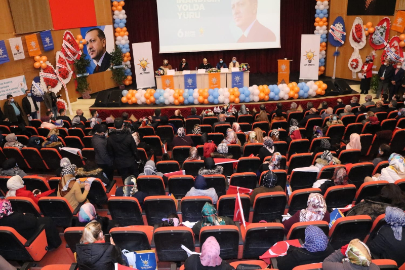 TEK ADAYLI KONGREDE BAŞKAN POLAT GÜVEN TAZELEDİ