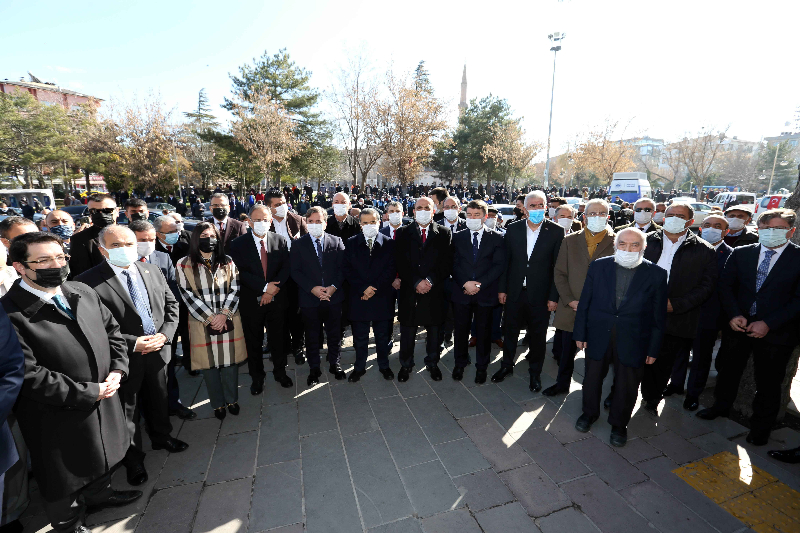 Aksaray’ın Sevilen Başkanı Ahmet Er Son Yolculuğuna Uğurlandı