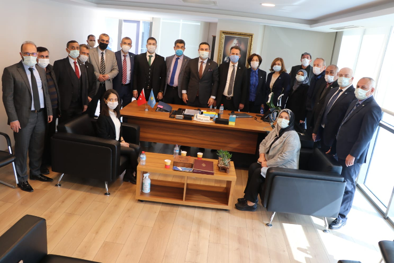İyi Parti Heyetinden Genel Merkeze Çıkartma