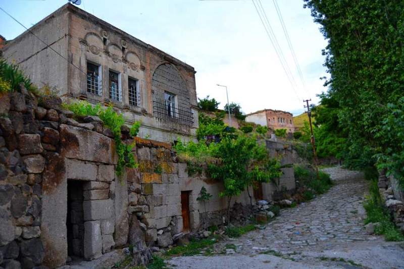 AKSARAY GÜZELYURT EVLERİ
