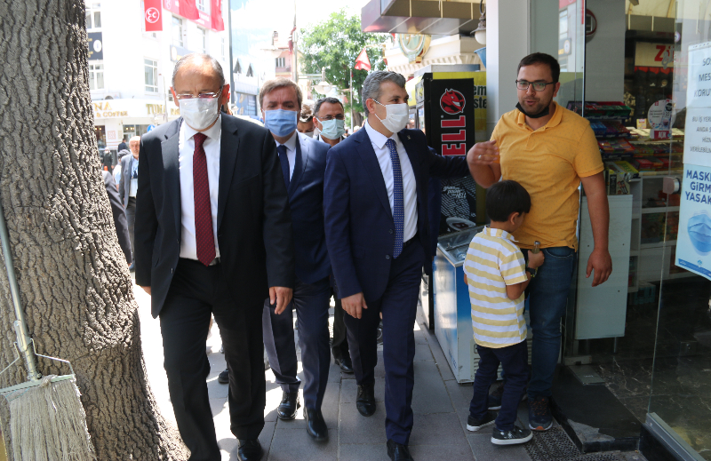 ÖZHASEKİ, “AKSARAY’A HİZMET İÇİN YARDIMCI OLMAM GEREKEN YERDE OLUYORUM”