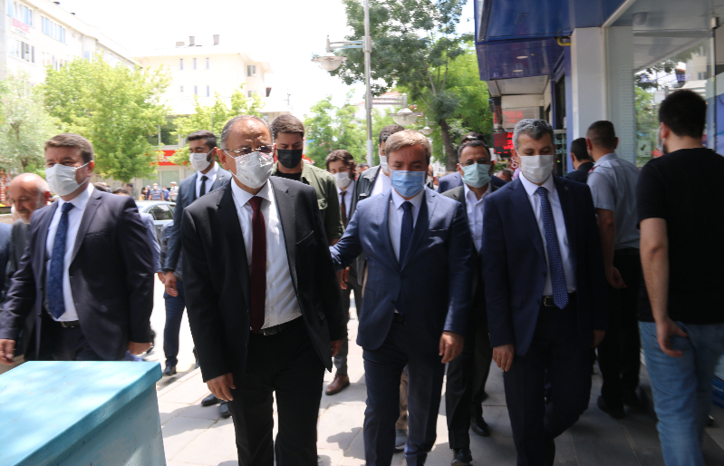ÖZHASEKİ, “AKSARAY’A HİZMET İÇİN YARDIMCI OLMAM GEREKEN YERDE OLUYORUM”