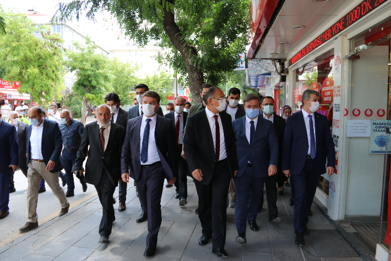 ÖZHASEKİ, “AKSARAY’A HİZMET İÇİN YARDIMCI OLMAM GEREKEN YERDE OLUYORUM”