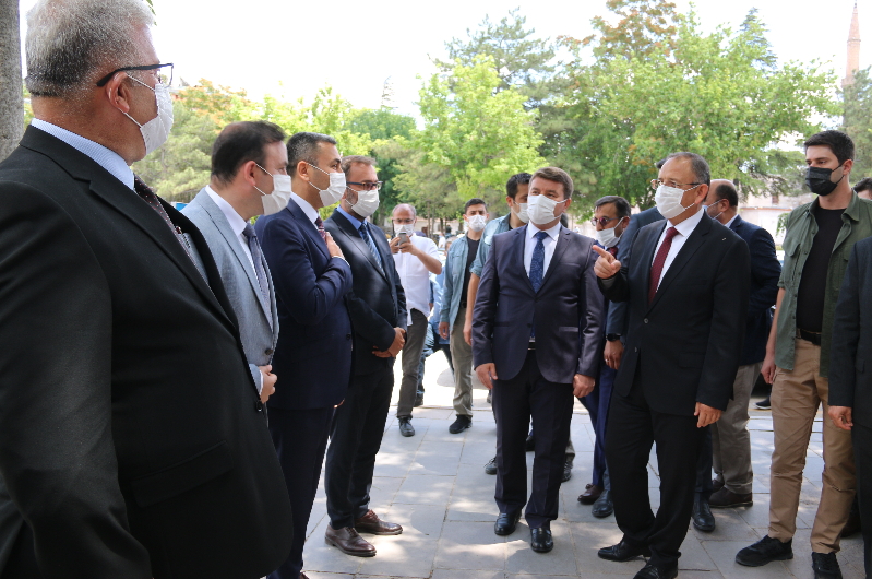 ÖZHASEKİ, “AKSARAY’A HİZMET İÇİN YARDIMCI OLMAM GEREKEN YERDE OLUYORUM”