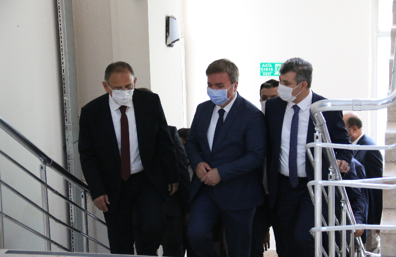 ÖZHASEKİ, “AKSARAY’A HİZMET İÇİN YARDIMCI OLMAM GEREKEN YERDE OLUYORUM”