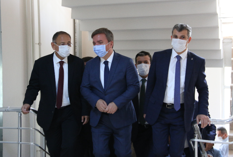 ÖZHASEKİ, “AKSARAY’A HİZMET İÇİN YARDIMCI OLMAM GEREKEN YERDE OLUYORUM”