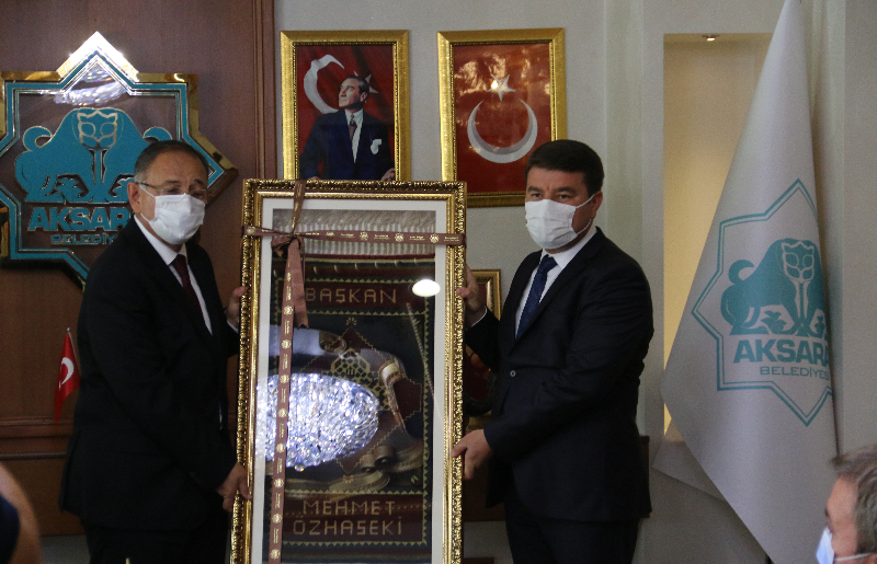 ÖZHASEKİ, “AKSARAY’A HİZMET İÇİN YARDIMCI OLMAM GEREKEN YERDE OLUYORUM”