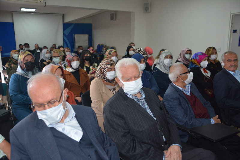 ÖZHASEKİ, “AKSARAY’A HİZMET İÇİN YARDIMCI OLMAM GEREKEN YERDE OLUYORUM”