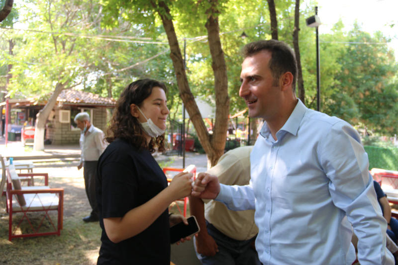 İYİ PARTİLİLER BAYRAMDA BİR ARAYA GELDİ