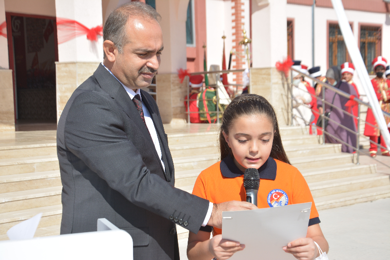 EĞİTİME PANDEMİ GÖLGESİ DÜŞMESİN DİYE AŞI ÇAĞRISINDA BULUNDULAR