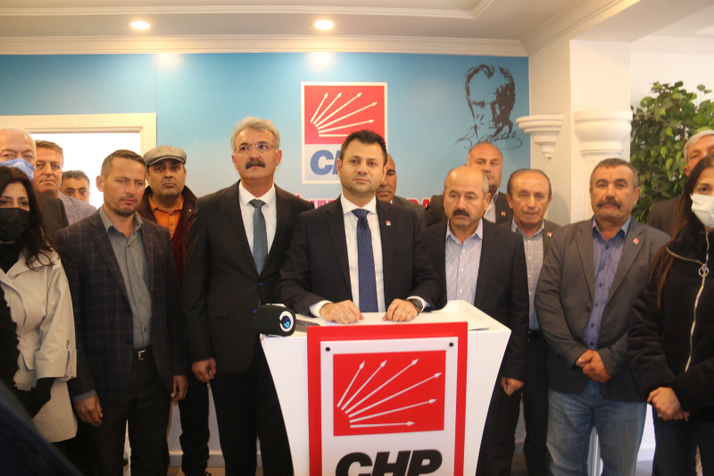 SİYASETİN KONUSU; “VİDEOLAR KASETLER BEL ALTI MUHABBETLER VE TEHDİTLER DEĞİLDİR”