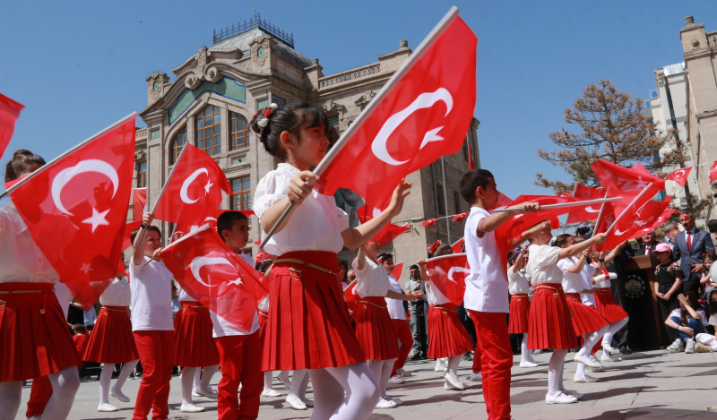 23 Nisan’ın Coşkusunu Çocuklar Yaşattı