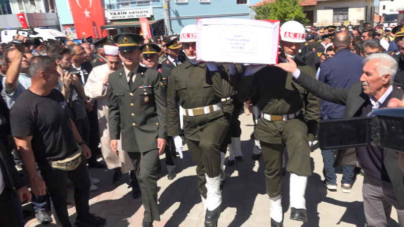 Şehit Uzman Tunahan Erbaşı Dualarla Uğurlandı
