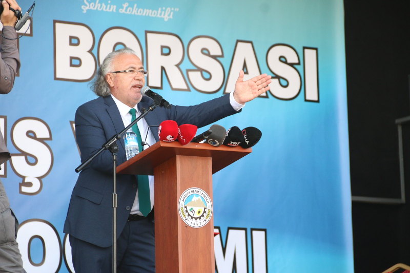 TOBB BAŞKANI HİSARCIKLIOĞLU; “AKSARAY’DA SANAYİ, TİCARET, TARIM VE TURİZM VAR ÇOK ŞANSLISINIZ”