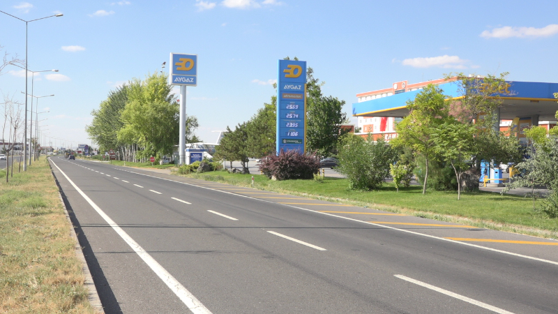 E90 ESNAFI OTOBAN KURBANI OLDU