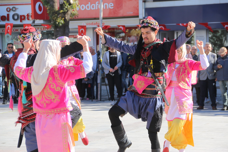 Cumhuriyet Yeni Bir Rejim Ve Dirilişin Adıdır