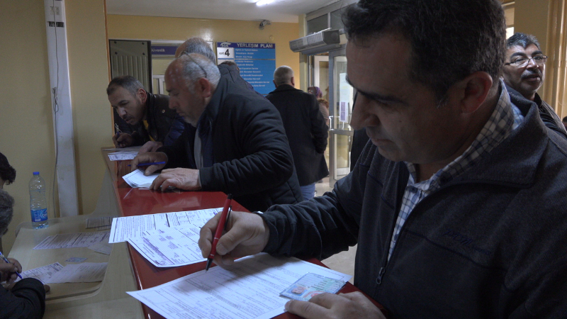 Aksaray SGK"NIN Tüm Birimleri İle EYT Hak Kazananların İşlemleri İçin Mesaiye Kalıyor