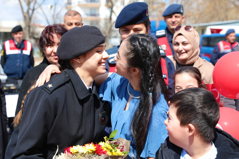 Jandarma Özel Günde Özel Misafirleri Ağırladı