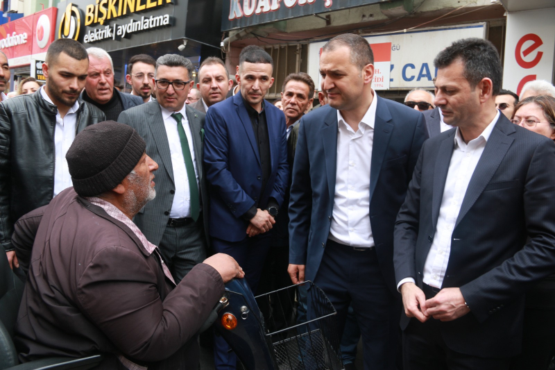 Esnaf Millet İttifakı Milletvekili Adaylarını Alkışlarla Karşıladı
