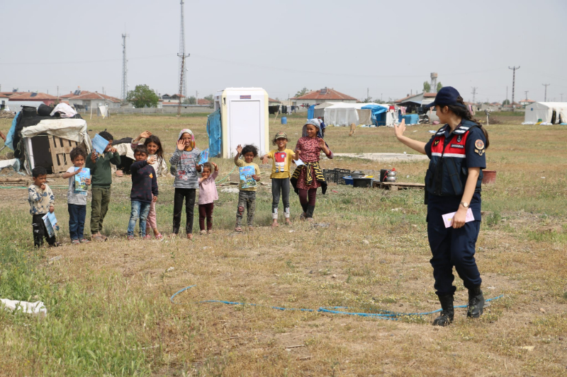 Jandarma, Kadına Şiddeti Önlemek İçin Var Gücüyle Çalışıyor