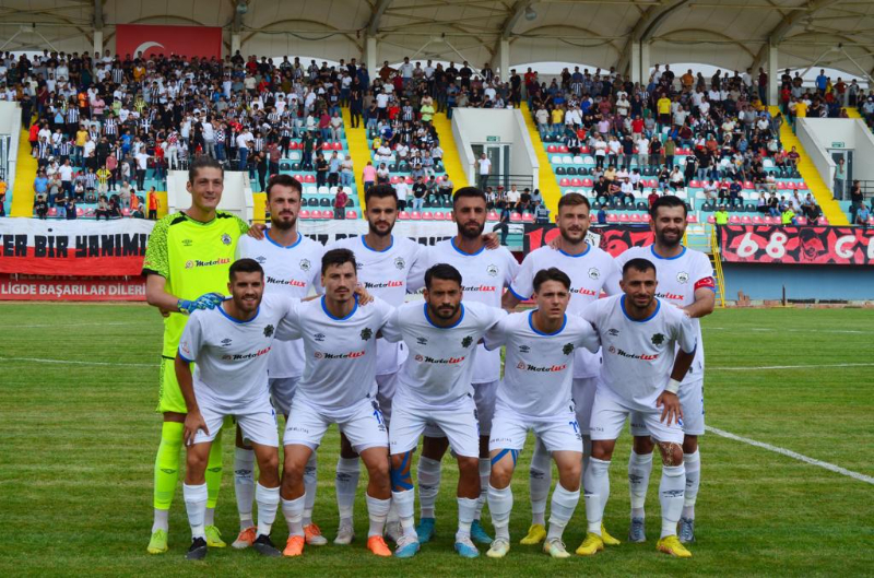 Dağılgan Stadı'nda İlk Yarı Golsüz Bitti