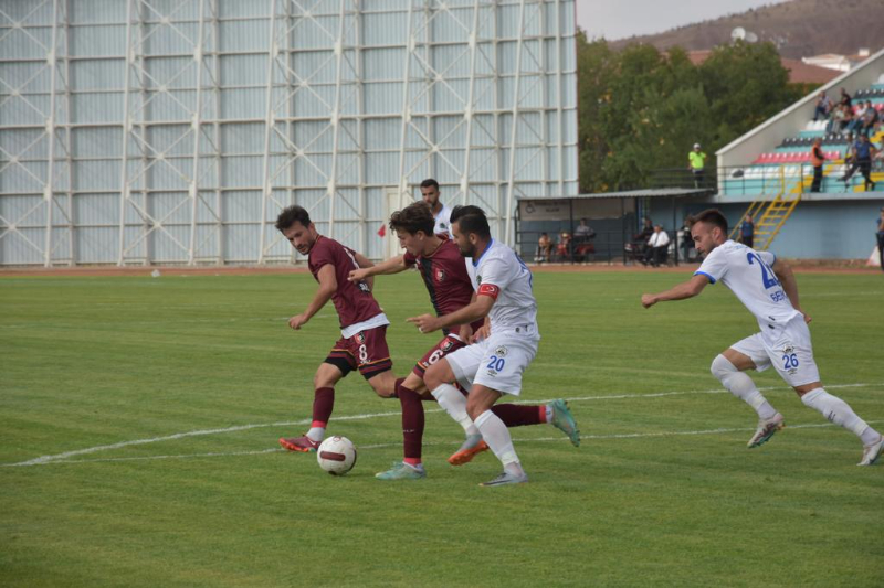 Dağılgan Stadı'nda İlk Yarı Golsüz Bitti