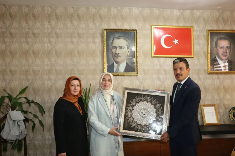 AK Parti Grup Başkanvekili Zengin: Türkiye'nin Samimi Bir Muhalefet Anlayışına İhtiyaç Duyduğunu Görüyoruz