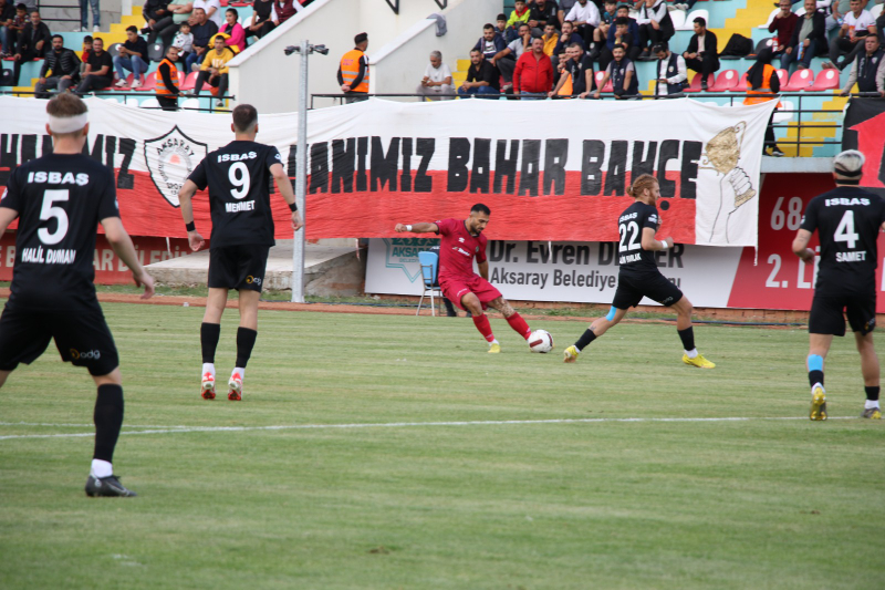 Galibiyet Beklenen Maçta 3 Puan Rakibin Oldu: Aksarayspor 1-2 Isparta 32