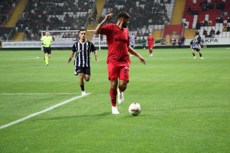 İlk Yarıda Gol Sessizliği