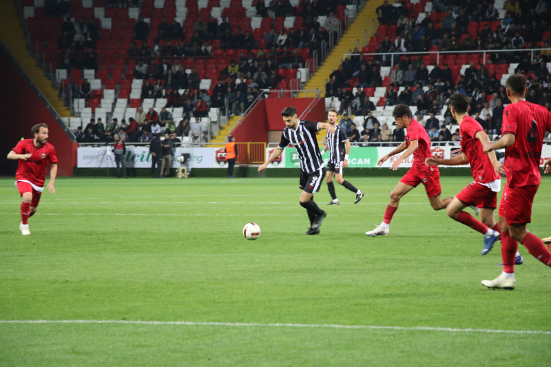 İlk Yarıda Gol Sessizliği