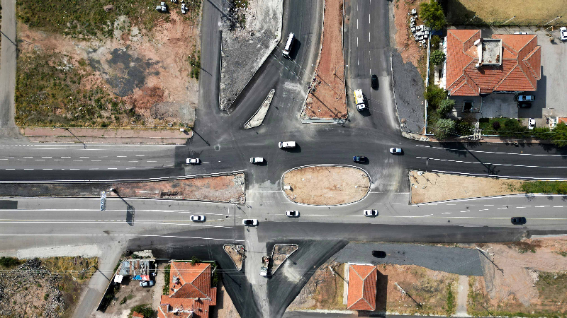 50 Metrelik Bulvar Yolu Aksaray Trafiğinin İmdadına Yetişti