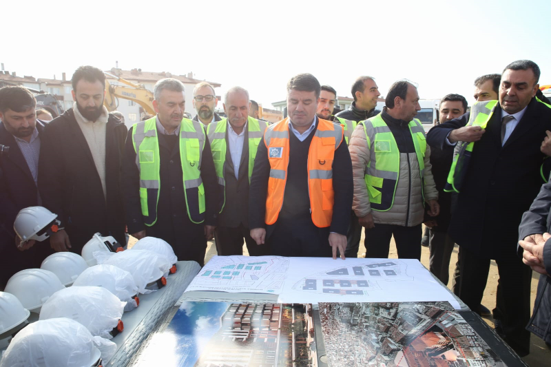 Kentsel Dönüşüm Projesinde İlk Kazma Vuruldu