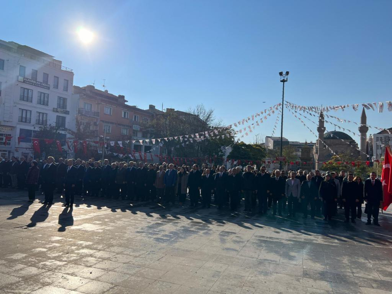 Alpaslan: “Dünyanın En Saygın Mesleği Öğretmenliğin, Maddi Manevi Hiçbir Karşılığı Yoktur”