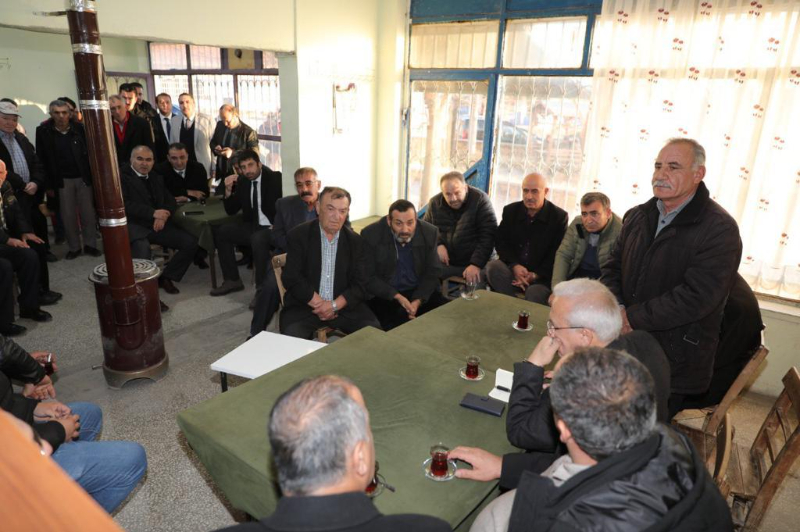 Vali Kumbuzoğlu Köy Köy Gezip Vatandaşlara Kulak Verdi
