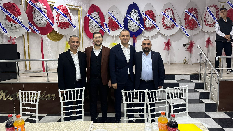 Böyle Bir Meclis Üyesi Aday Adayı Tanıtımı Görülmedi! İYİ Parti'den Aksaray'da Gövde Gösterisi