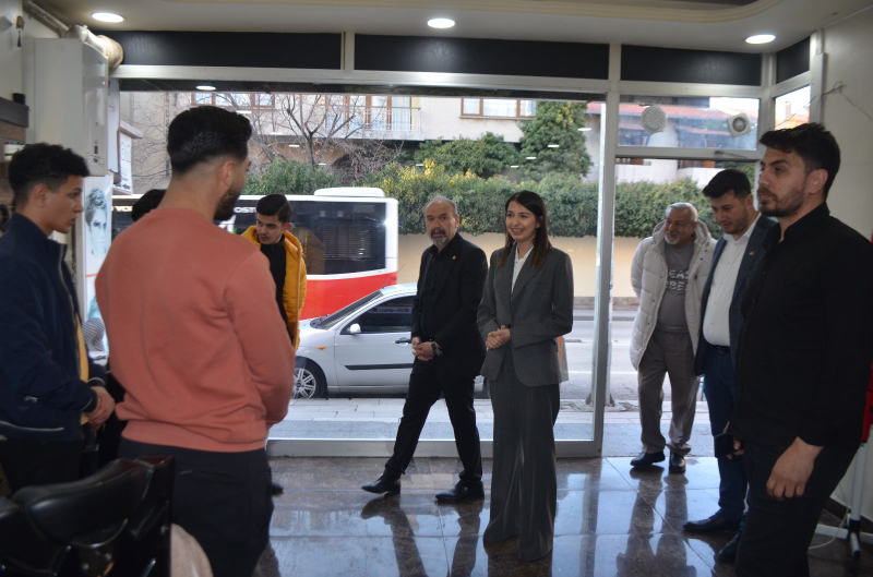 CHP’li Başkan Adayı Demir: “Halk Kart'la Hemşehrilerimize Destek Olacağız”