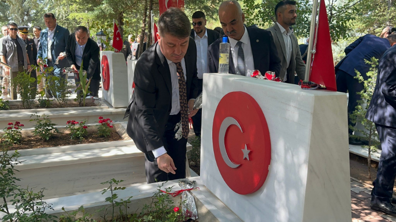 15 TEMMUZ'DA DARBEYE DİRENEN ŞEHİTLER UNUTULMADI