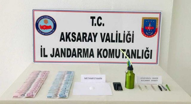 92 kaçak göçmen Aksaray jandarmasının operasyonuyla tırda yakalandı