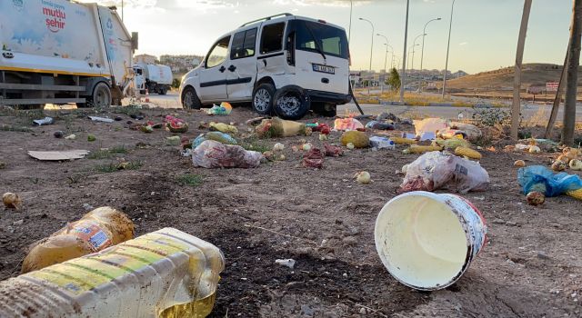 Pazar alışverişinden dönen aile kaza yaptı: 5’i çocuk 9 yaralı