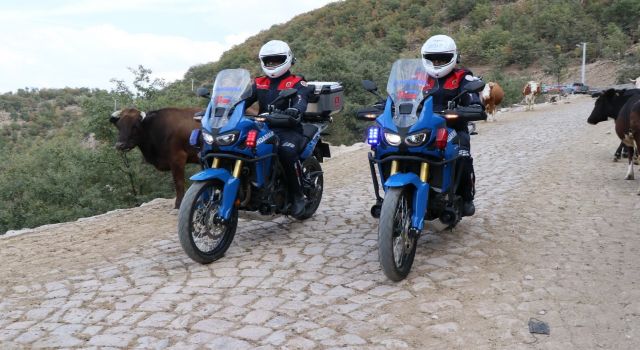Motosikletli Jandarma Asayiş Timleri Engel Tanımıyor