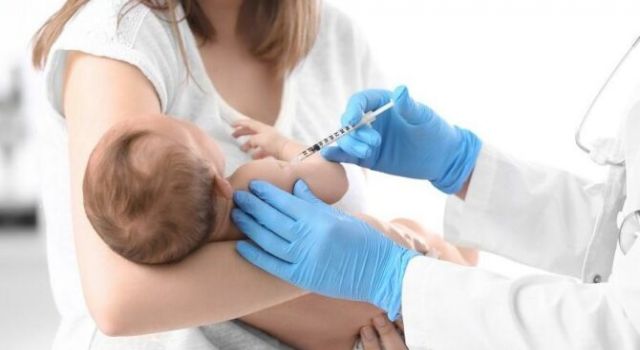 Sağlık Ocaklarında Bebeklere Yanlışlıkla Covid-19 Aşısı Yapıldı