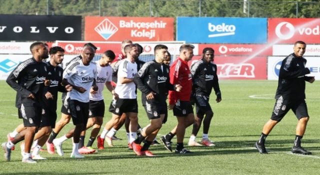 Beşiktaş'ta Beş İsim Başakşehir Kadrosunda Yer Almadı