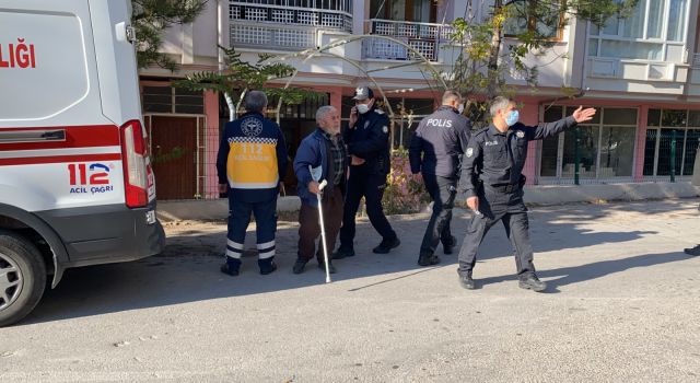 Psikolojik Sorunları Olan Genç, Annesini Rehin Aldı